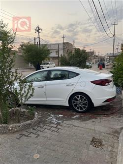 هیوندای ئەلەنترا